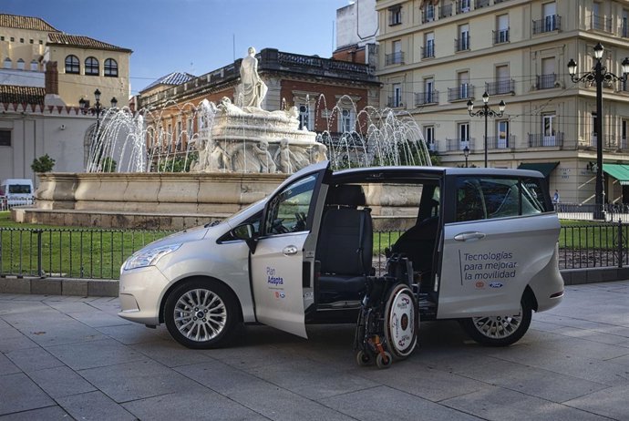 Presentación del programa Ford Adapta en Sevilla