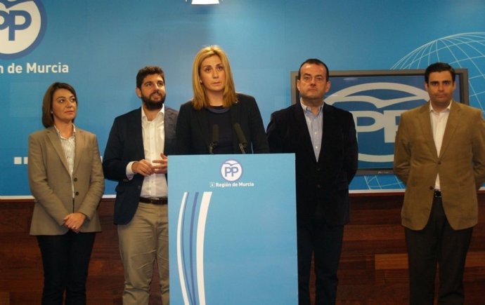 Rueda de prensa del PP con Patricia Fernández e Iniesta, entre otros