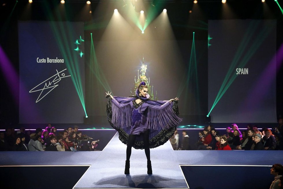 CUSTO BARCELONA DESFILA EN VENEZUELA