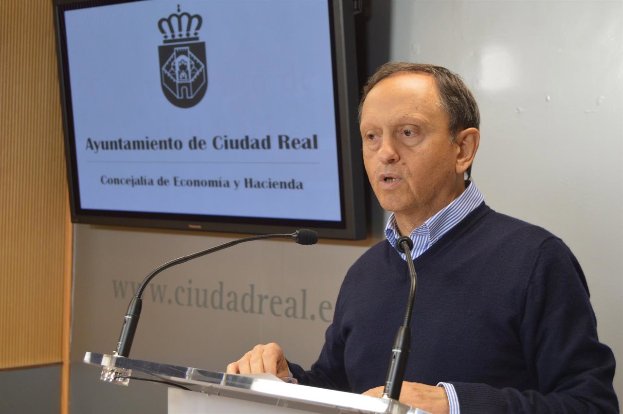 Nicolás Clavero, PSOE