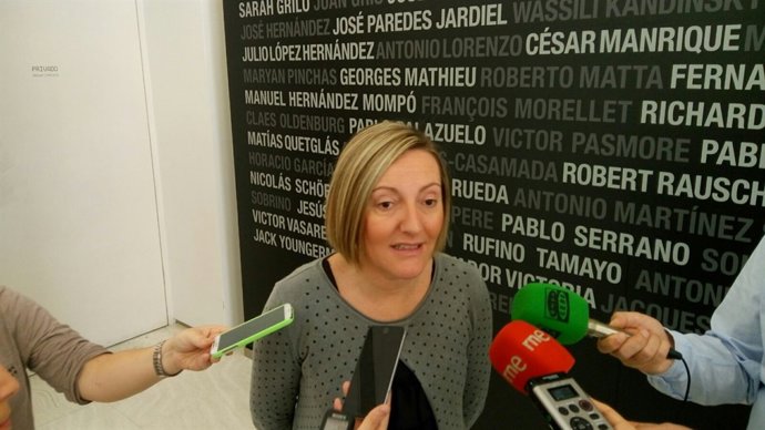 Maria José Salvador, en atención a los medios este jueves
