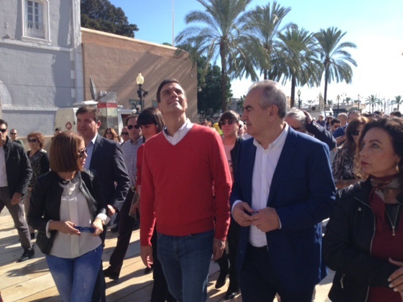 Pedro Sánchez en su visita por casco histórico de Cartagena 