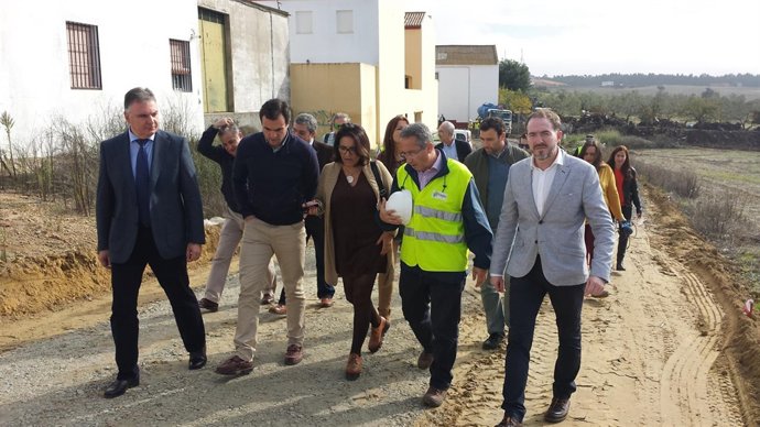 DISCULPAD!!!!! 3 Fotos JUNTA (Visita Caminos Plan Conecta2 Villalba Del Alcor)