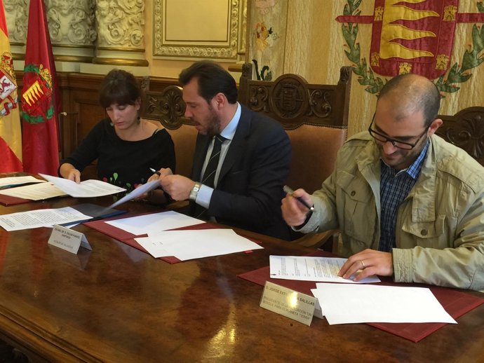 Firma acuerdo Un bosque para el Plantea Tierra