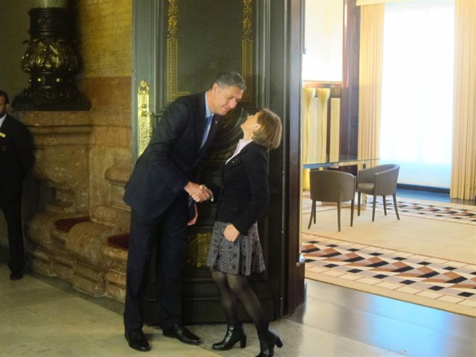 Xavier García Albiol (PP) se reúne con Carme Forcadell