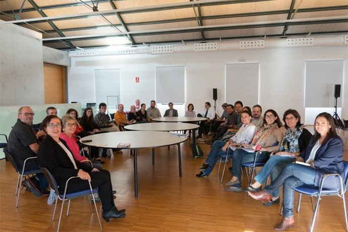 Reunión sobre jóvenes en paro