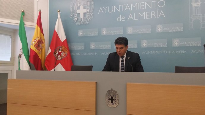 Cazorla (C's), en rueda de prensa