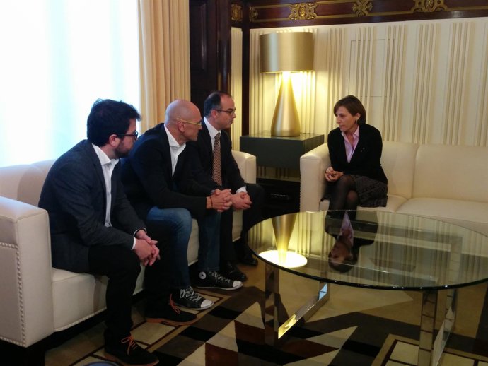 Forcadell, se reúne con JxSí: P.Aragonés, R.Romeva y J.Turull
