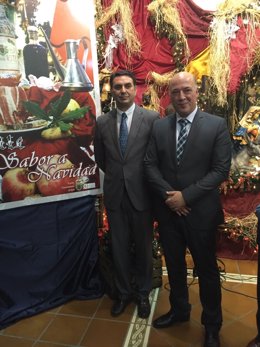 El consejero de Turismo con el presidente de la Diputación de Córdoba en Rute