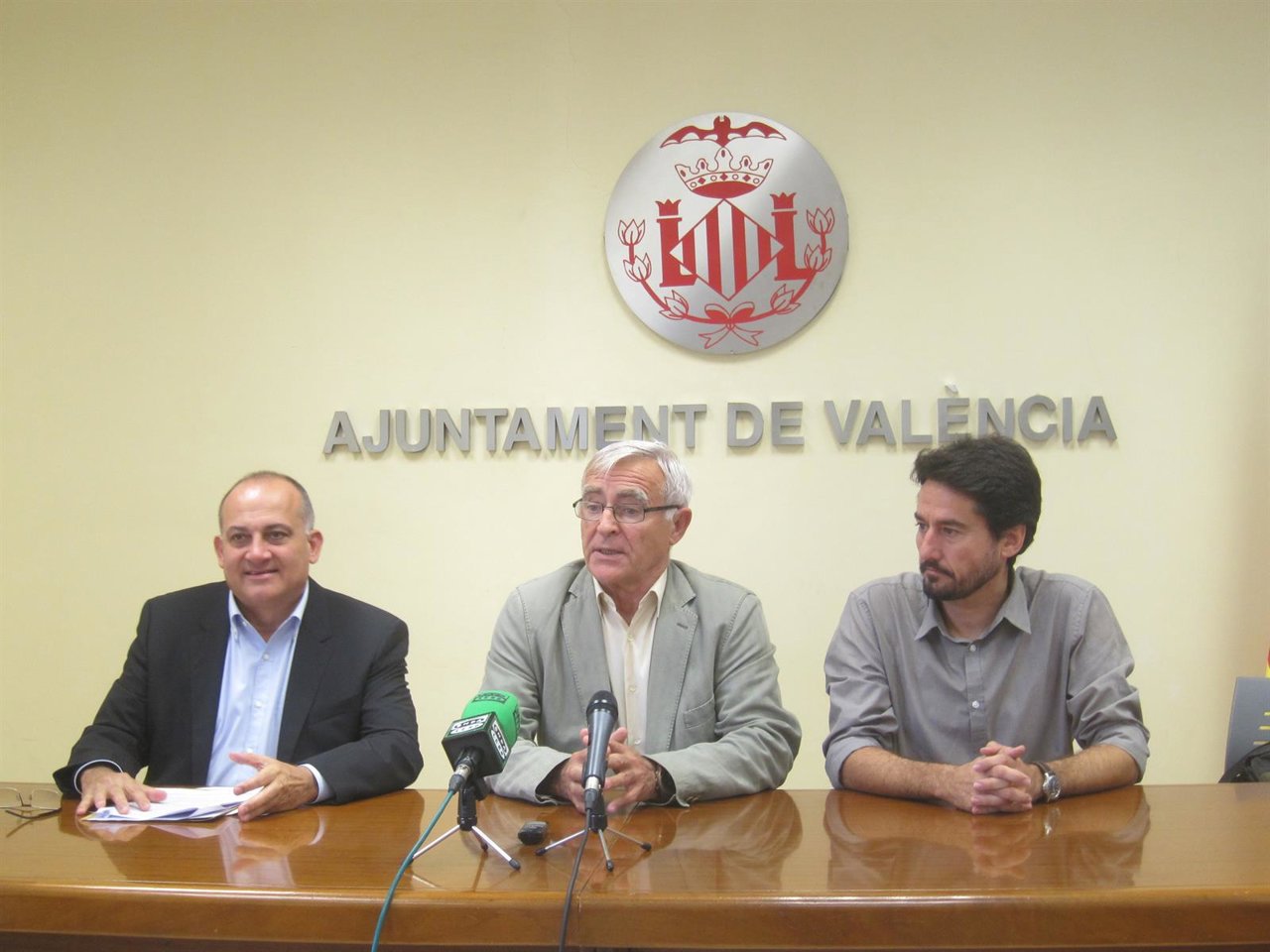 Ribó, Calabuig y Peris en rueda de prensa tras la Junta de Gobierno Local