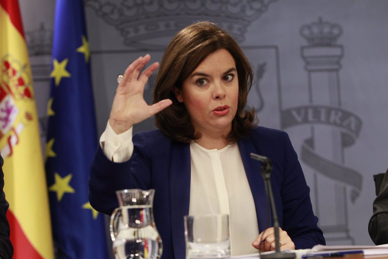 Soraya Sáenz de Santamaría tras el Consejo de Ministros