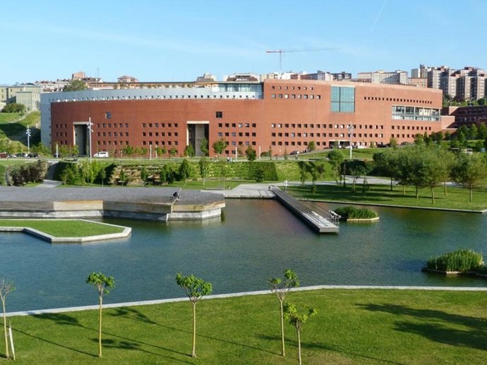 Facultad de Ingeniería Industrial y Telecomunicaciones de la UC