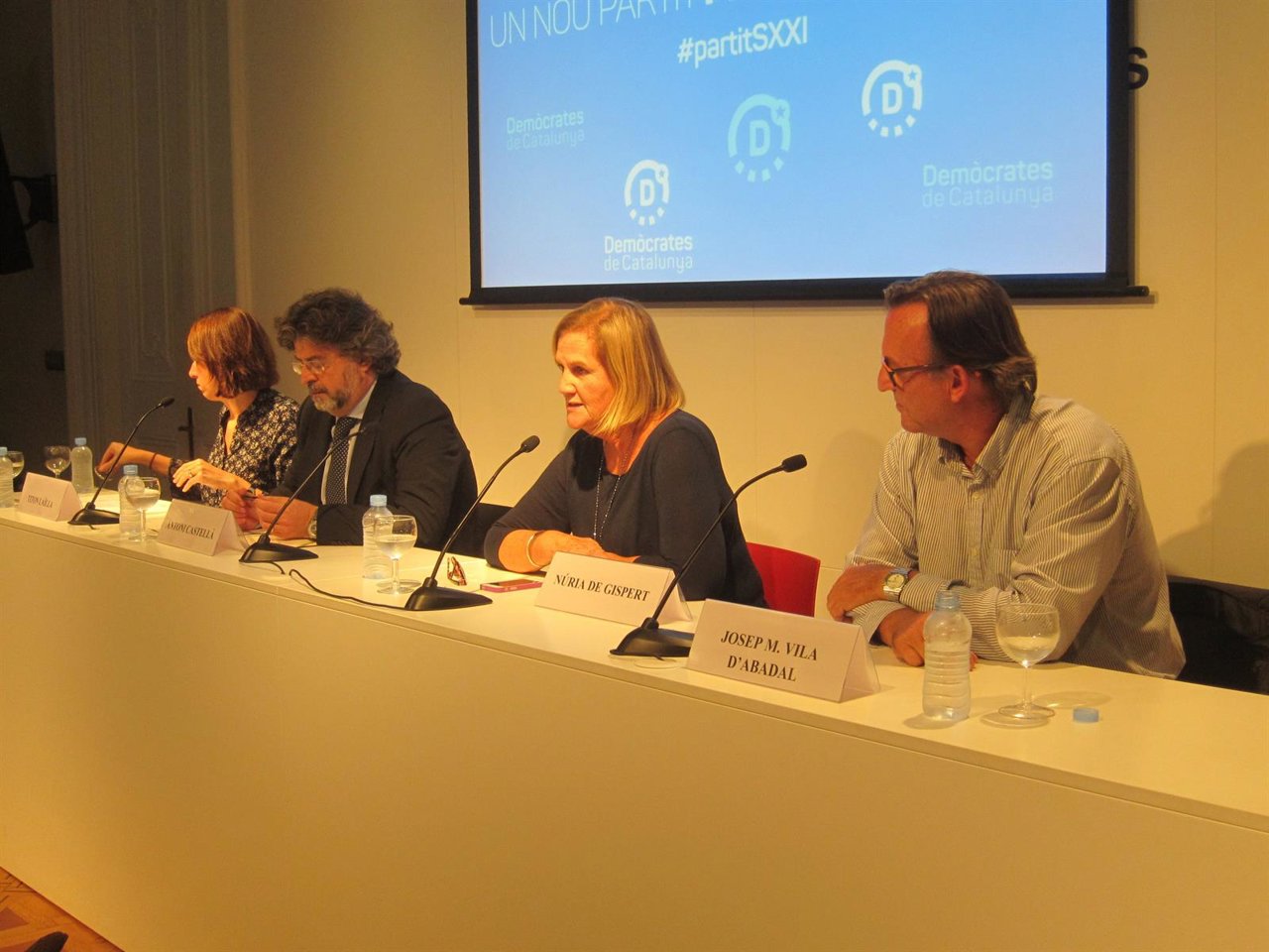 : T.Laïlla, A.Castellà, N.De Gispert Y J.M.Vila D'abadal (Demòcrates)