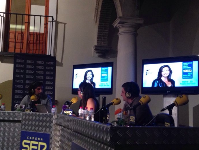 Los Baños Árabes acoge el programa 'Hora 25' en Jaén