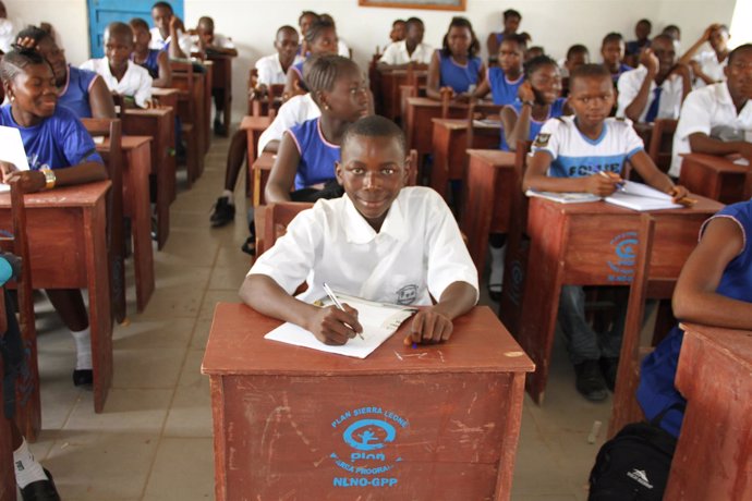 Escuela apoyada por Plan Internacional en Sierra Leona