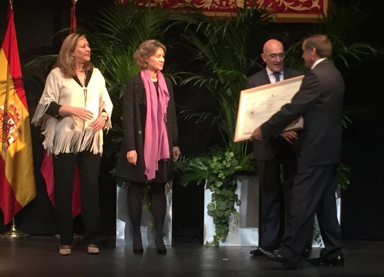 La ministra de Agricultura, Isabel García Tejerina, en un acto de la Diputación