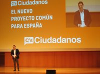 AM.- Rivera quiere "liderar" la "reforma de España" que hará "normal en las instituciones lo que ya es en la calle"