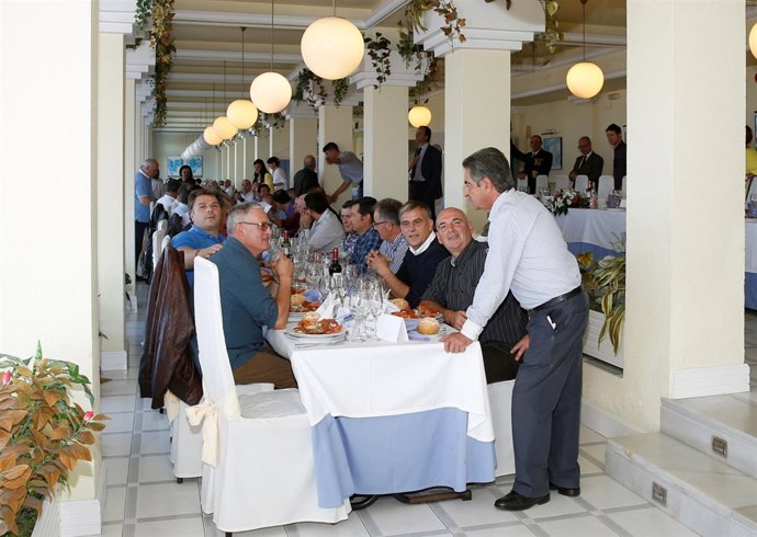 Revilla en la comida de la festividad de San Martín de Laredo
