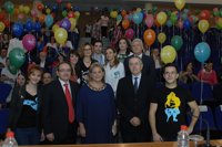 El Reina Sofía homenajea a participantes del proyecto 'Colores para alegrarte'