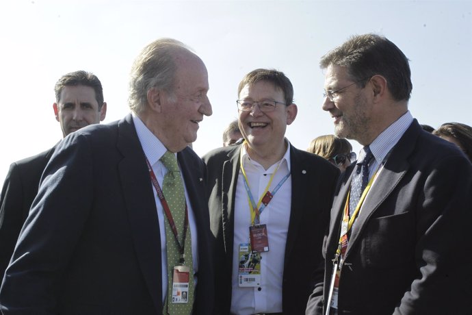 Ximo Puig junto al Rey emérito Juan Carlos I en Cheste