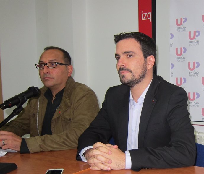 Garzón, en rueda de prensa en Valladolid