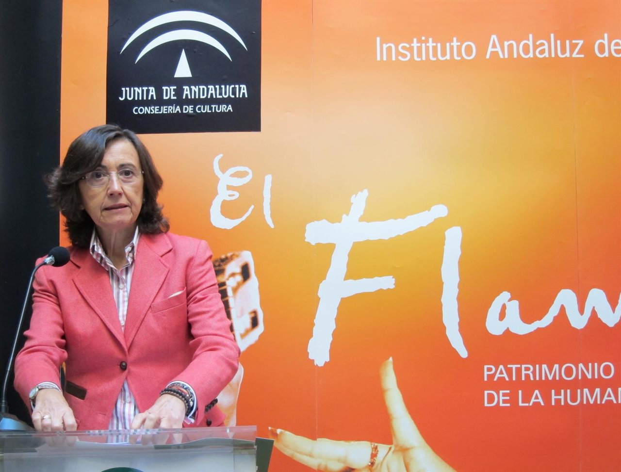 La consejera de Cultura de la Junta de Andalucía, Rosa Aguilar