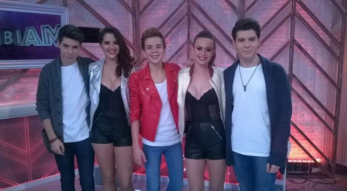 Gemeliers con los concursantes