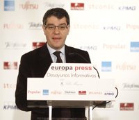 Nadal acusa al PSOE y al resto de la izquierda de hacer propuestas para la "época de la peseta"