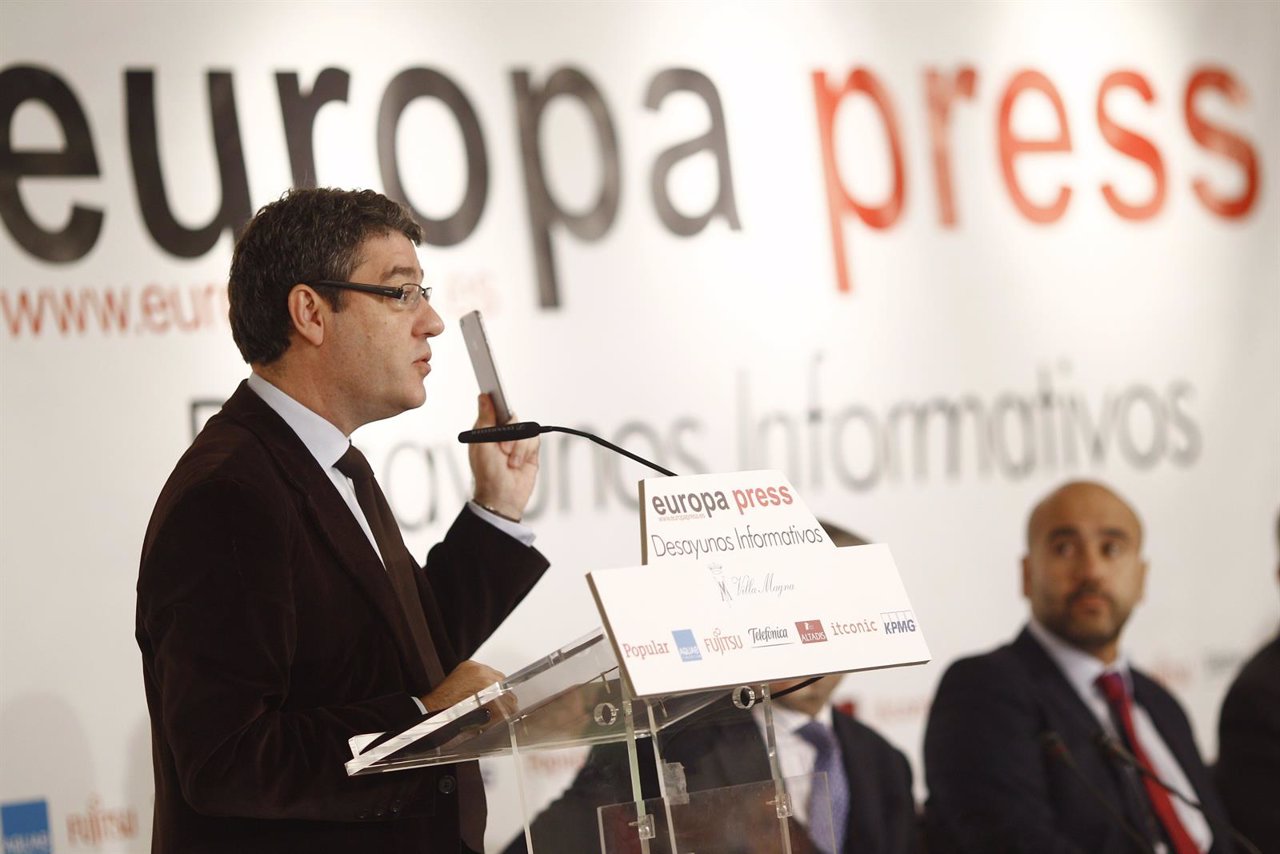Desayuno de Europa Press con Álvaro Nadal, director de la Oficina Económica