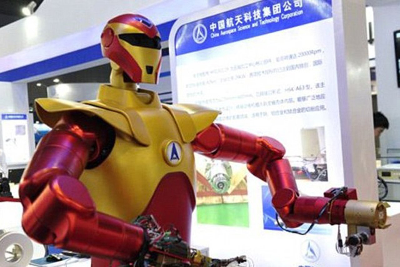 Robot Iron Man