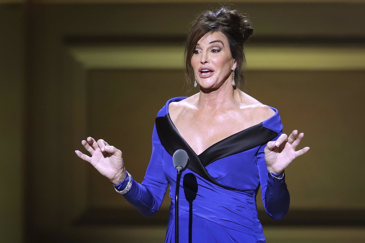 Caitlyn Jenner elegida mujer del año por Glamour
