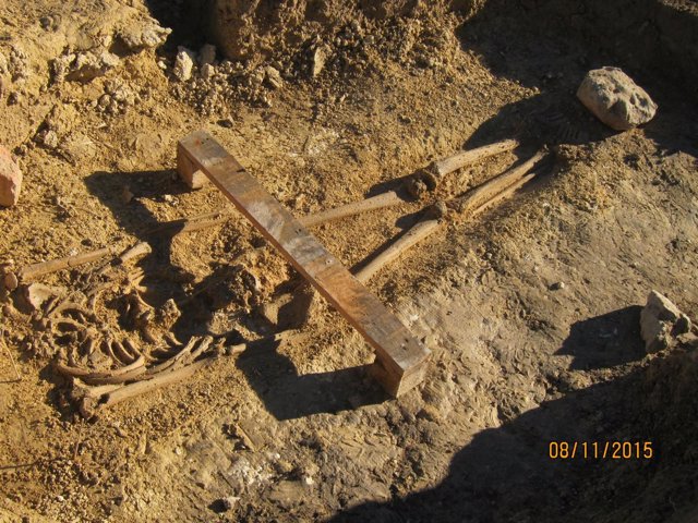 Restos humanos hallados en Valencina.