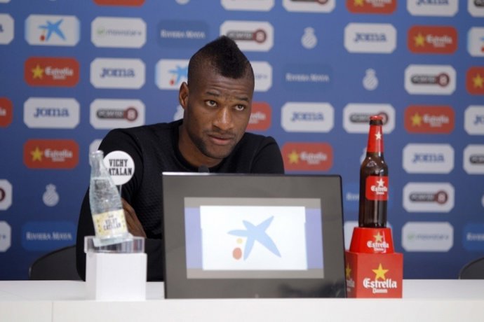 Sylla, jugador del RCD Espanyol, en rueda de prensa