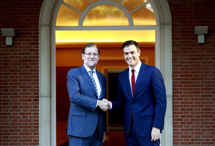 Mariano Rajoy y Pedro Sánchez en Moncloa 