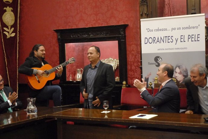 Presentación del Festival Flamenco de otoño en el Ayuntamiento de Granada.