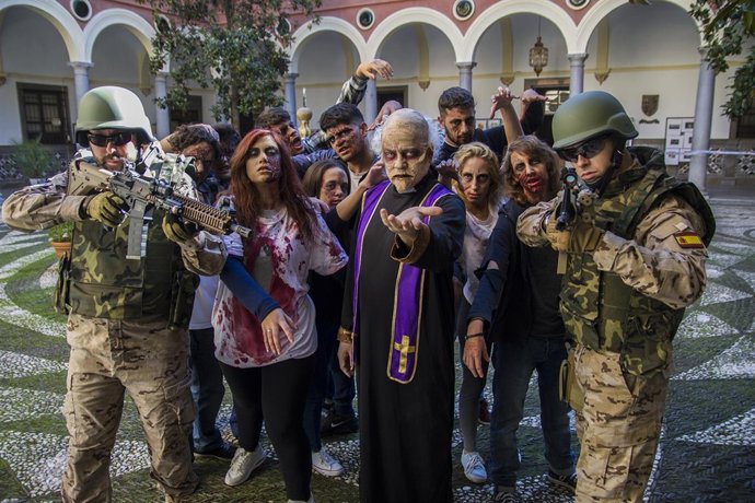 Representación de los zombies que 'invadirán' Granada.
