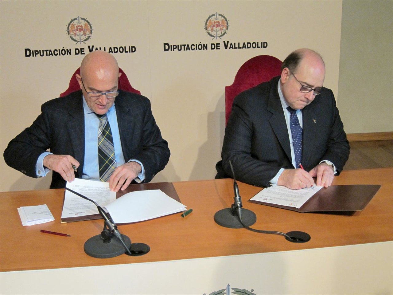 Jesús Julio Carnero (izquierda) y Juan de Dios Jódar (derecha)