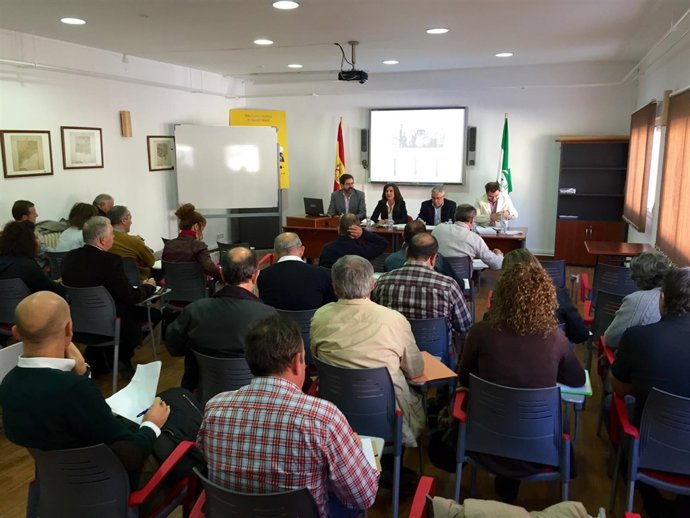 Encuentro con directores de colelgios e institutos.
