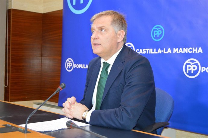 Cañizares en rueda de prensa