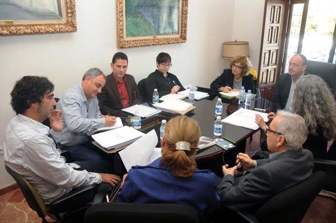 El jurado decide los ganadores de los premios literarios