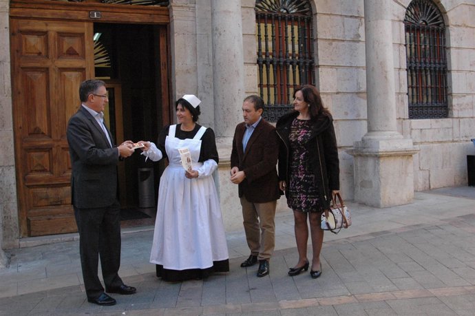 El alcalde ha presentado el programa de actos de la fiesta modernista