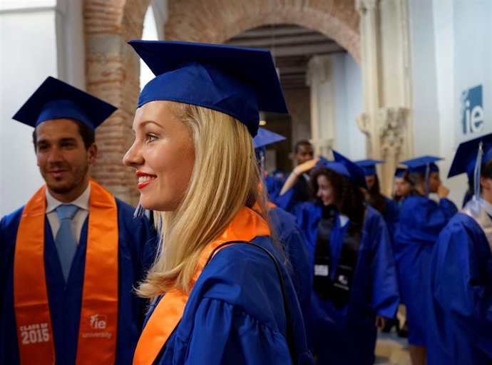 Alumnos de IE University.