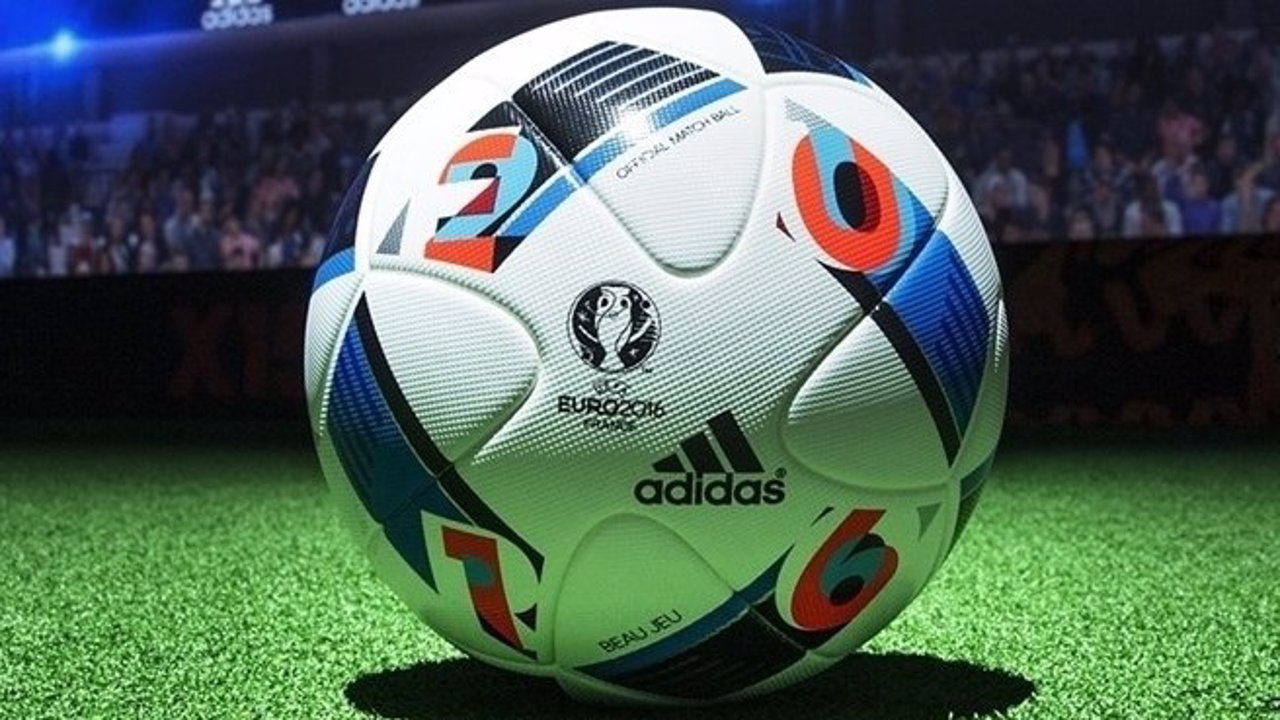 El Beau Jeu, balón de la fase de grupos de la Euro 2016