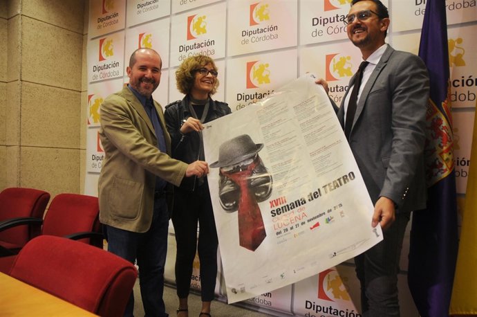 La delegada de Cultura, Ruz, presenta el cartel del evento