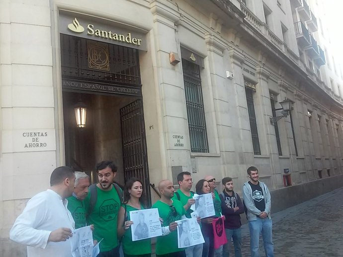 Concentración en la Plaza Nueva