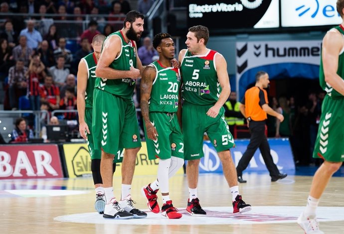 Laboral Kutxa Vitoria Gasteiz vs. Anadolu Efes Istanbul, Jugadores 