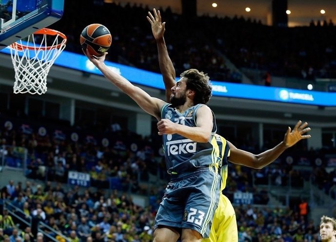 Sergio Llull en el Fenerbahce - Real Madrid