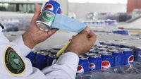 La Policía saudí incauta 48.000 latas de cerveza camufladas con pegatinas de refrescos