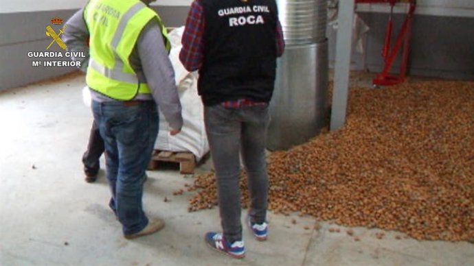 Almendras sustraídas 