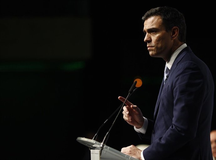 Pedro Sánchez en un foro